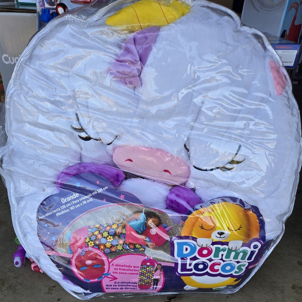 Dormi Locos Plush Unicorn Sleeping Mat - White with Pastel Accents